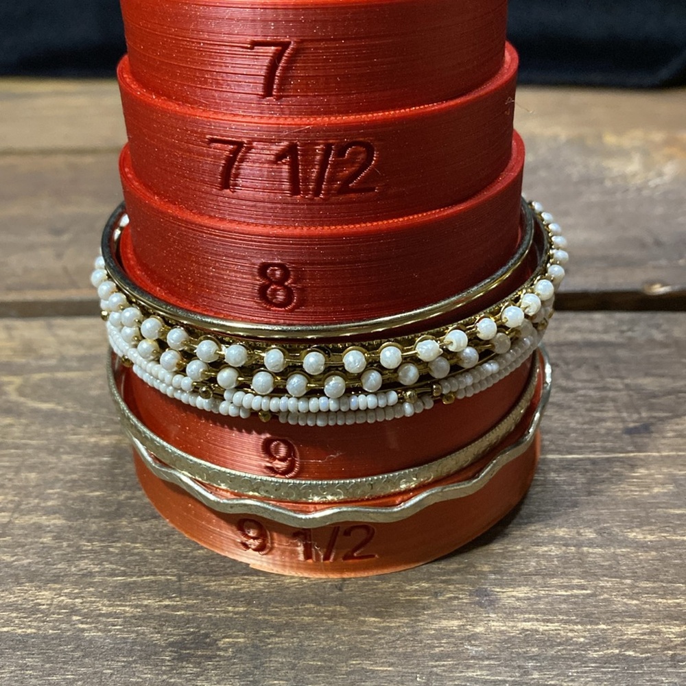 Vintage Large Bangle with additional 7 bangles - Picture 8 of 10